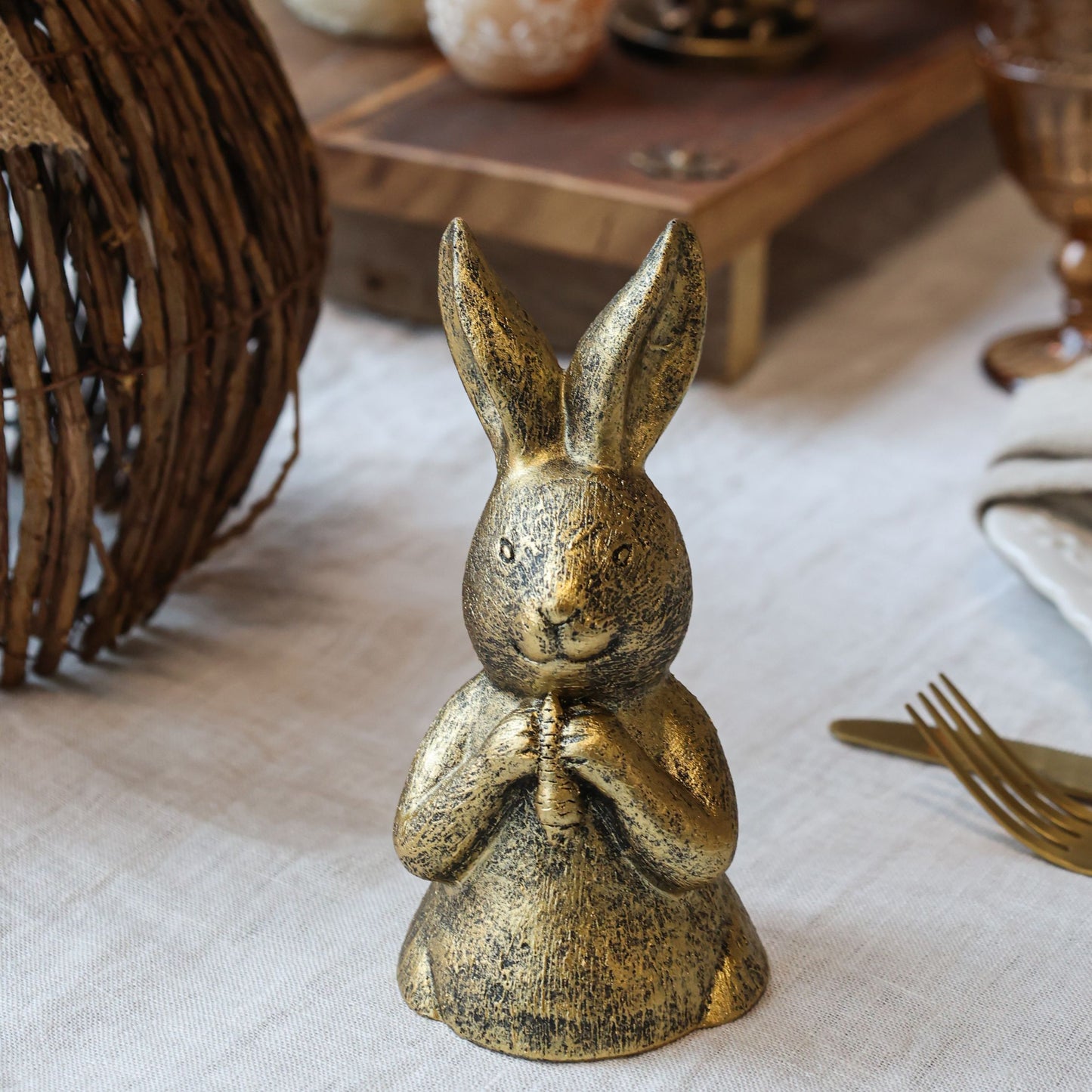 Kaninchen mit Karotte von Chic Antique