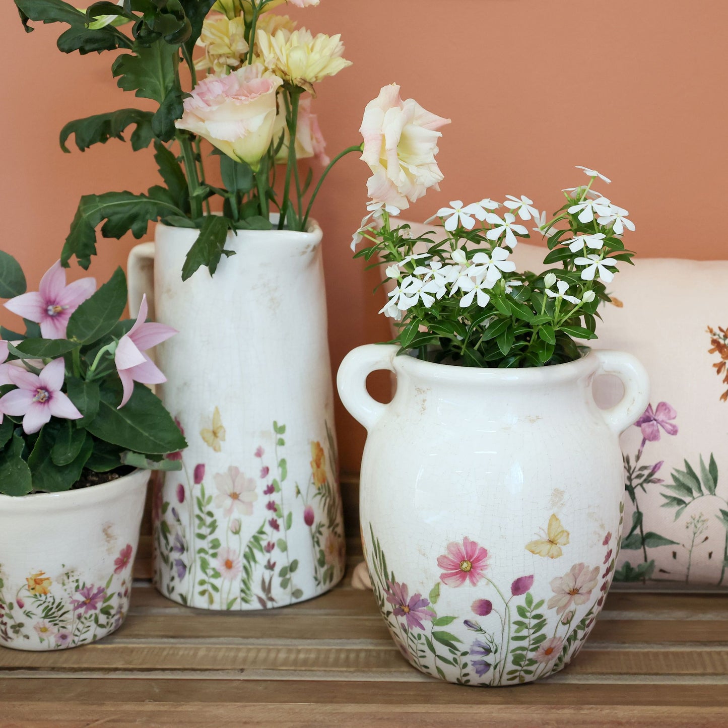 Avignon Kanne m. Blumenmotiv von Chic Antique