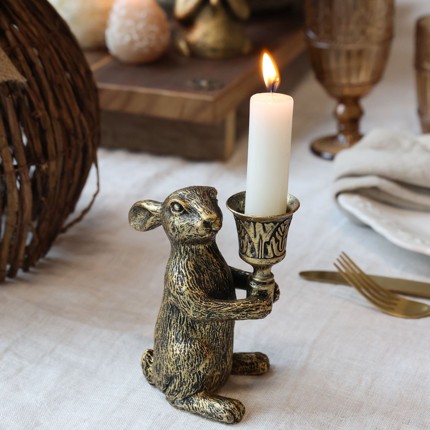 Kerzenständer mit Kaninchen von Chic Antique