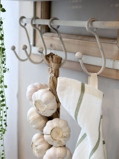 Halter mit Haken und Korb von Chic Antique
