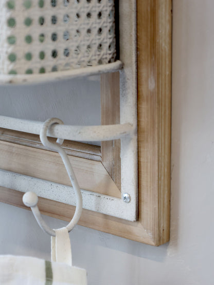 Halter mit Haken und Korb von Chic Antique