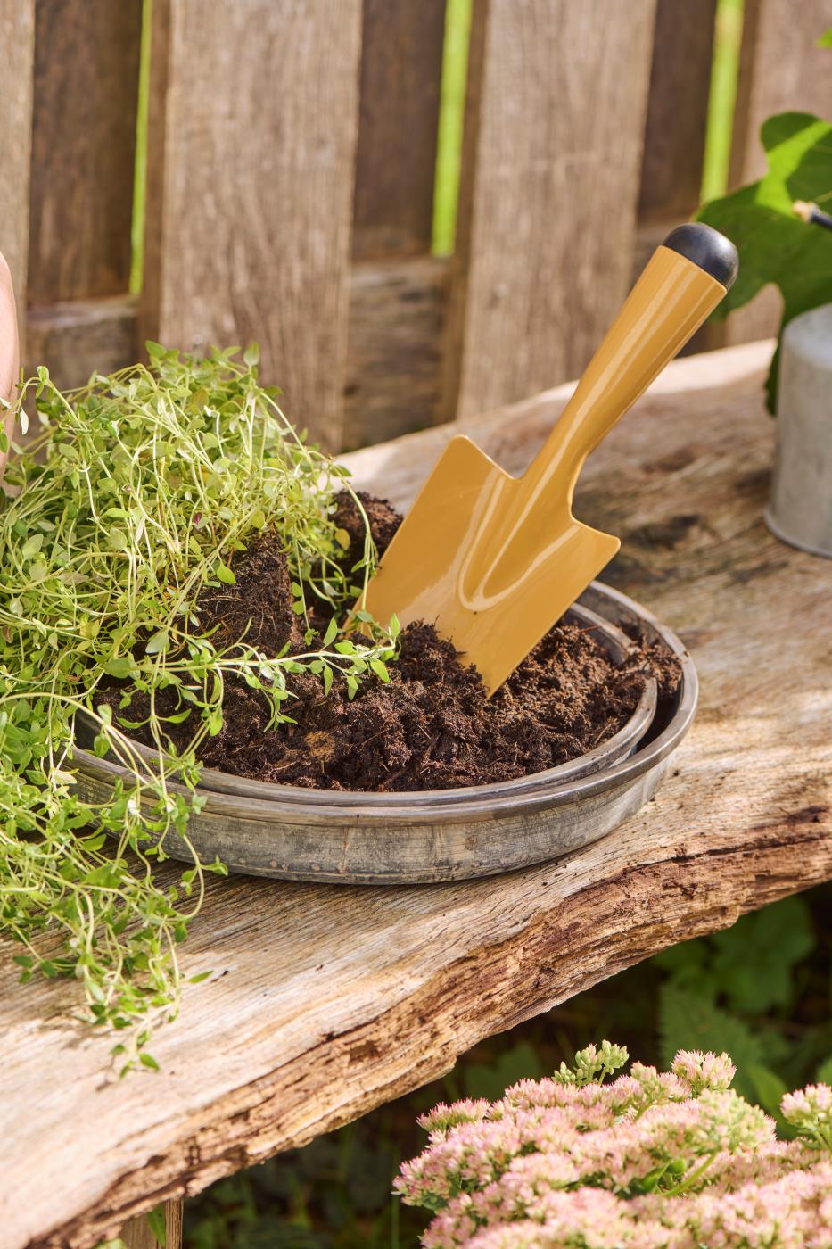 Kerzentablett, rund m/Kante Urban Garden in 2 Größen von IB Laursen